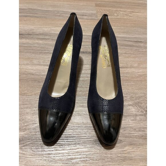 Salvatore Ferragamo womens Navy Blue Pointed Toe Leather Kitten Heels Size 9.5N - Picture 1 of 7
